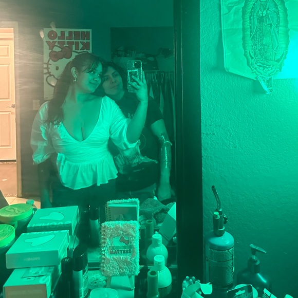 Meet your Posher, Arielle - Picture 14 of 16